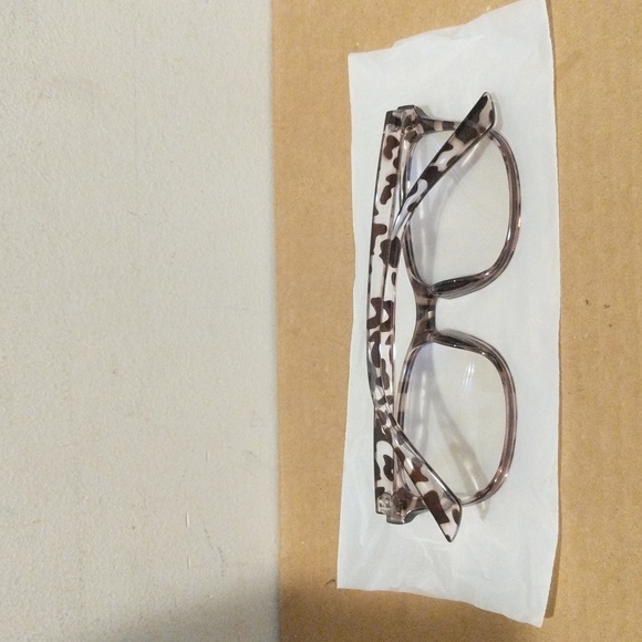 Leopard print blue light blocking computer glasses - Picture 2 of 3
